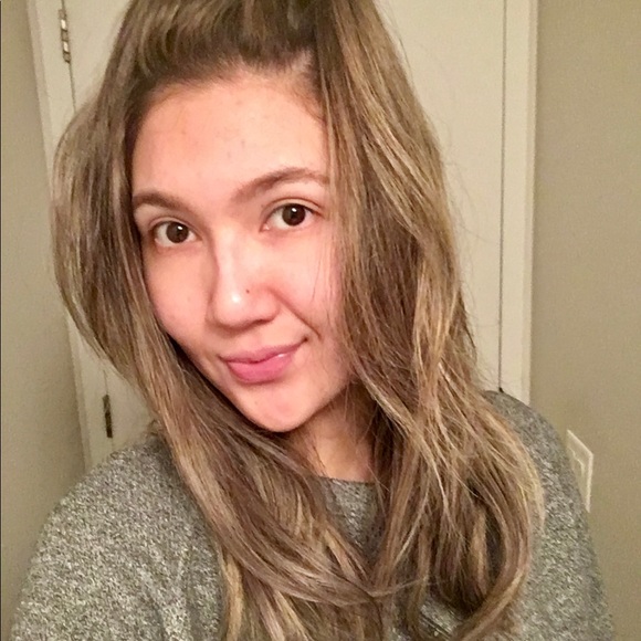 Meet your Posher, Danielle - Picture 1 of 1